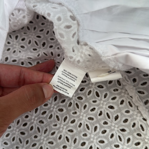 Anthropologie HD Paris Eyelet Empire white pleated blouse size 6 - Picture 6 of 7